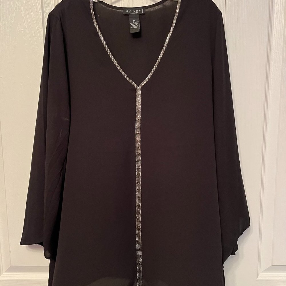 Black top with silver trim
